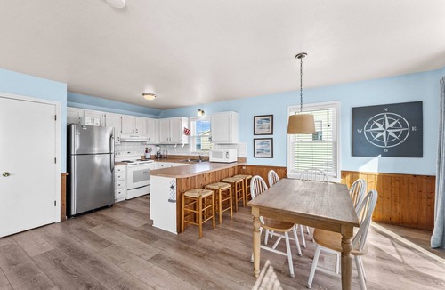 South Nags Head House | Sunny Delight | Semi-Oceanfront | South Nags Head | Sleeps 9