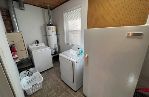 Indian Trail House | Sunny Spacious Ranch to Relax and Unwind Family Friendly