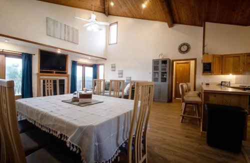 Sea Scape Cottage | Sunny with a chance of Golfballs