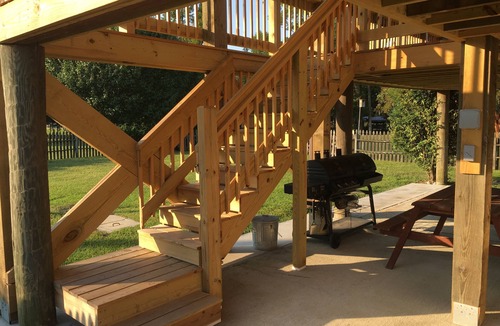Minnesott Beach Cabin | Sunrise on the Porch - Vacation Cabin near Dawson Creek