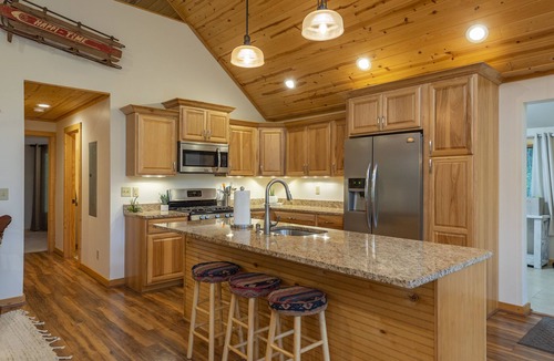 Wolf Laurel Cabin | Sunrise Retreat! Hot Tub+FirePit, Fireplace, Game Room, Resort Access, Skiing!