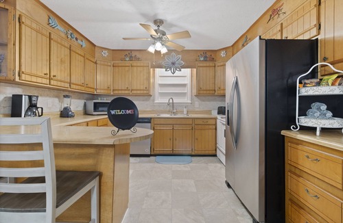 Jacksonville House | Sunrise@Sunset- 4BR/2BA home, with gameroom, large backyard & covered back porch