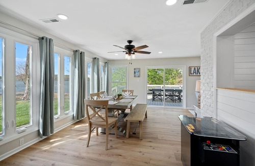 Lake Norman of Catawba Cottage | Sunset Cottages by SoCharm | Intimate Lake Getaway