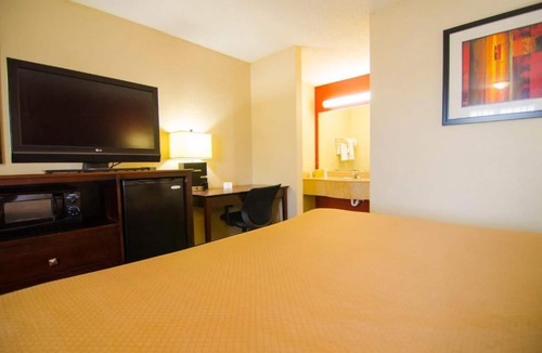 Jacksonville Hotel | Sunset Inn