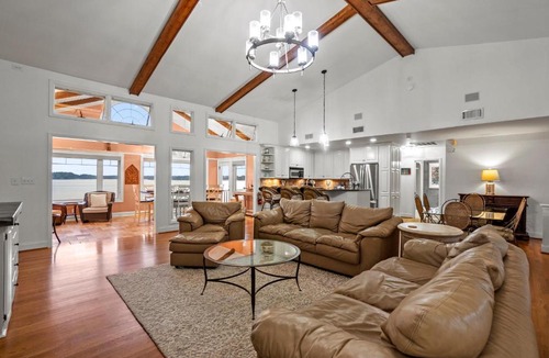Terrell House | Sunset Pointe