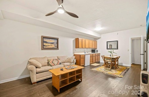 Lake Toxaway Cabin | Sunset Ridge – incredible Mountain Views, Hot Tub, Fire Pit & Pool Table”