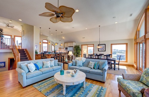 Wind Over Waves House | Sunset Serenade - Luxurious 8 Bedroom SoundFront Home in Salvo