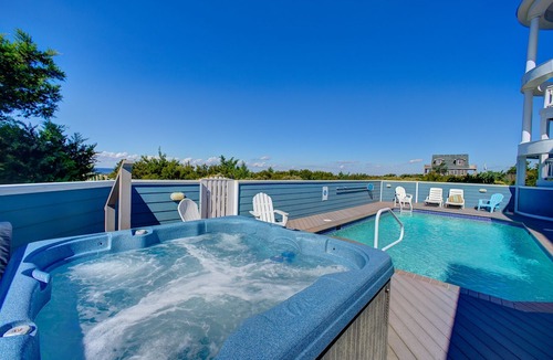 Wind Over Waves House | Sunset Serenade - Luxurious 8 Bedroom SoundFront Home in Salvo