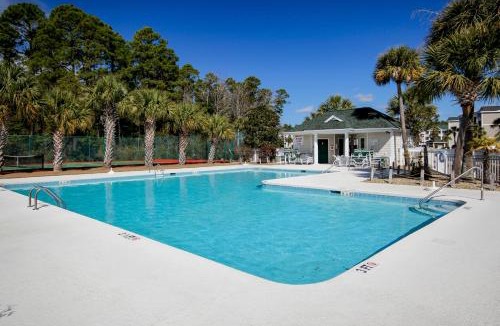 Sunset Beach Apartment | Sunset Serenade