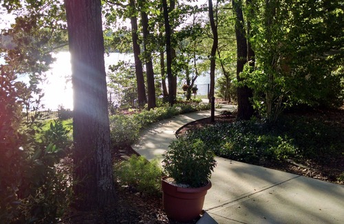 Barium Springs House | Sunset Serenity/Kayaks Included/Beach Fire Pit/Pier Fishing