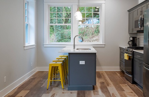 Historic Montford Apartment | Super Location, 5 min Walk to Downtown AVL, Montford, Brand New Construction