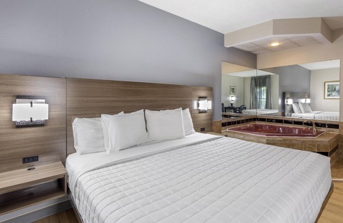 Morganton Hotel | SureStay Hotel by Best Western Morganton