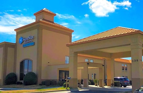 Roanoke Rapids Hotel | SureStay Plus Hotel by Best Western Roanoke Rapids I-95
