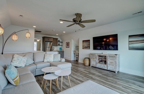 Surf City House | Surf City BIG Easy - Let us exceed your expectations - No pet fee. Beautiful ❤️