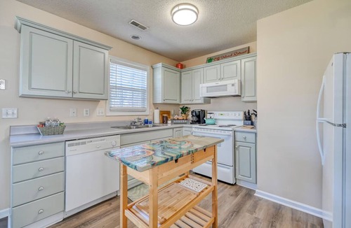 Hampstead House | Surf City Off Island Retreat! 2.5 mi to beach - Flexible booking days!
