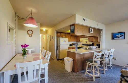 Surf City Condo | Surf Condos 222 - Community Pool & Beach Bliss!