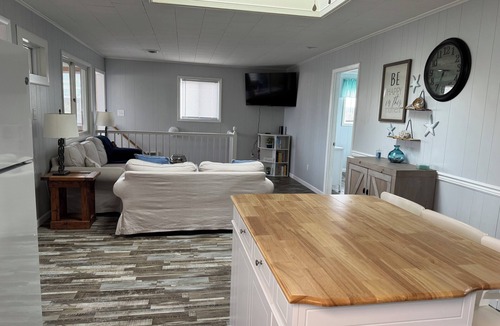 South Nags Head House | Surfin’ Sunrise a 4-bedroom house in awesome Nags Head just steps from the beach