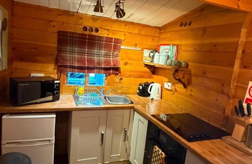 Hatherton House | Sutton Coldfield 2-Bed Caravan Parking & Bar-B-Q