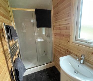 Sutton Weaver Ski Chalet | Sutton Fields Pod