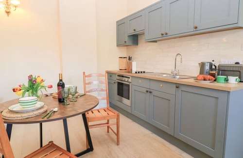 Cheltenham Cottage | SWALLOW STUDIO, pet friendly, with a garden in Andoversford