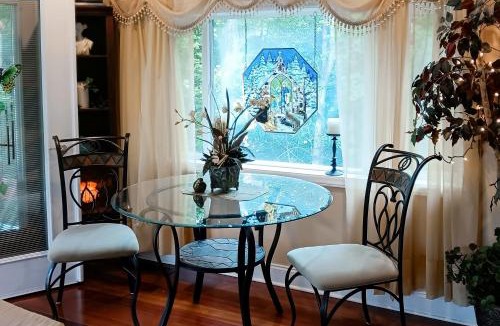 Swannanoa Apartment | Swannanoa Serenity Suites