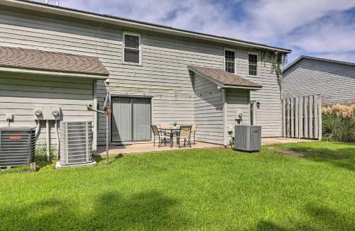 Swansboro House | Swansboro Coastal Home Less Than 3 Mi to State Park!