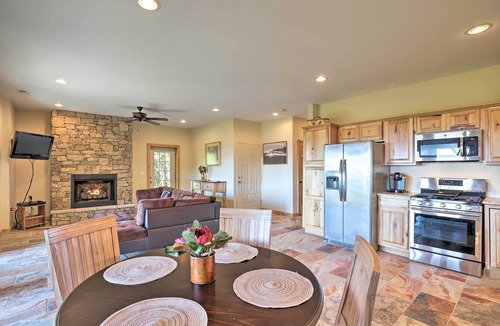 Whittier Cabin | Sweeping Smoky Mountain Views: ‘Bella Vista' Cabin