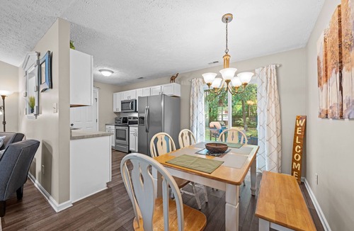 James City House | Sweet Southern Charm