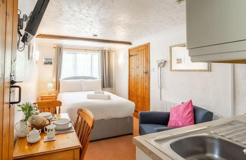 Rackheath Apartment | Swift Host - Studio - The Nook - Garden - Parking