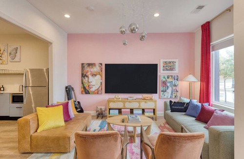 Buena Vista House | Swiftie-Inspired Nashville Stay Balcony + Broadway | Lavender Haze Hideaway