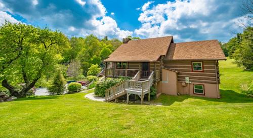 Blowing Rock Apartment | Swiss Mountain Village