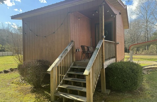 Robbinsville RV Rental | Tail of the Dragon Resort Campground Mountain View