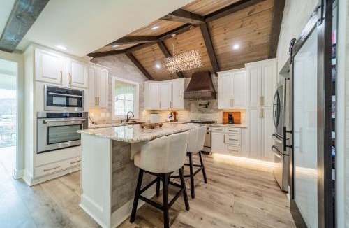 Denver House | Take it to the Bank by AvantStay New Pool Hot Tub Sleeps 16