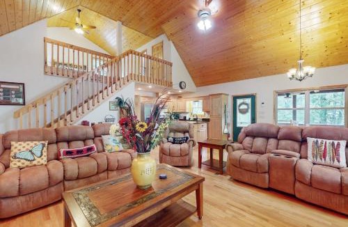 Murphy House | Talking River Chalet