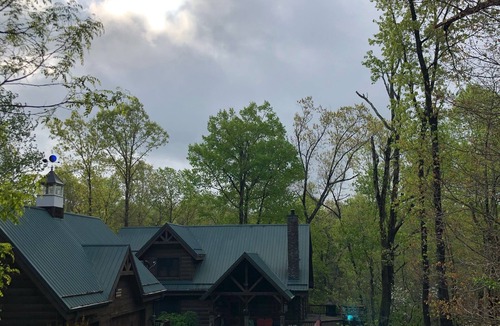 Vein Mountain House | Tamarca Hollow, A Nature Retreat