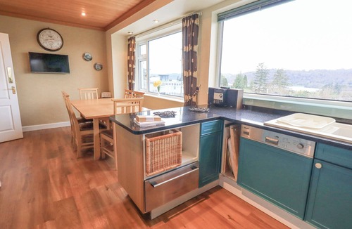 Bowness-on-Windermere Cottage | Tanna Hill