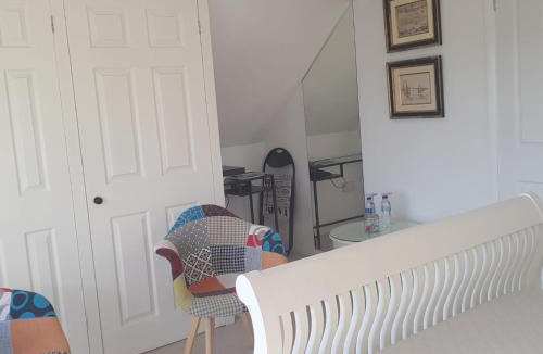 Peacehaven Bed & Breakfast | Telscombe Cliffs Bed and Breakfast