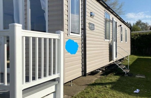Allhallows House | Thameside 6 Sleeper