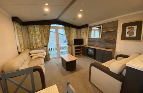 Isle of Grain Other | Thameside Suite