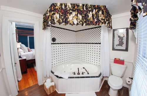 New Bern Bed & Breakfast | The Aerie Bed and Breakfast