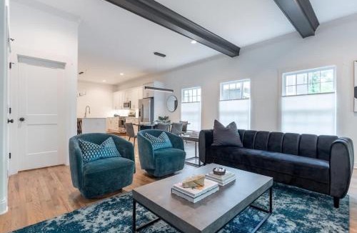 East Hill House | The Alabaster by Stay Local Nashville