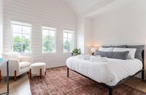 East Hill House | The Alabaster by Stay Local Nashville