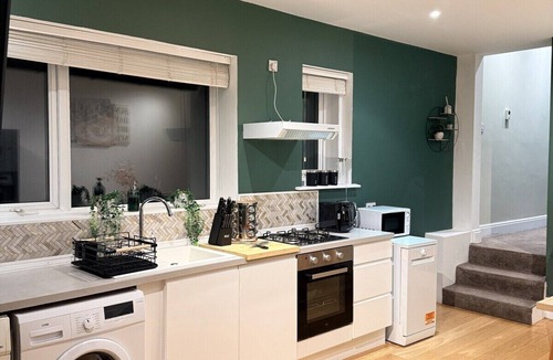 Jesmond Apartment | The Autumn's Retreat