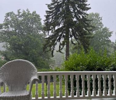 Sylva Hotel | The Balsam Mountain Inn