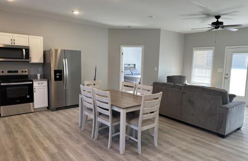 Lexington - Salisbury Apartment | The Bandit Suite