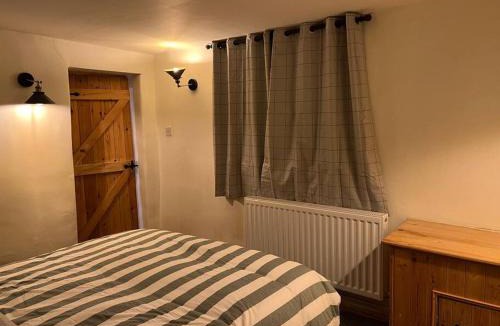 Castleton House | The Barn Behind 1530