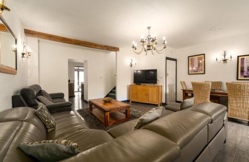 Aberystwyth House | The Barn