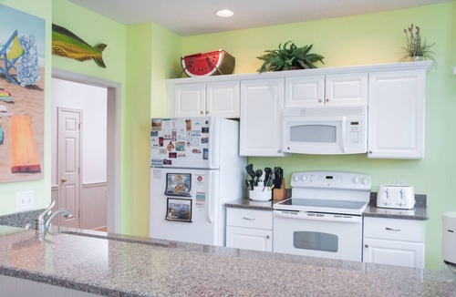 Corolla Light Condo | The Bates Motel: Pet friendly, Oceanside Condo
