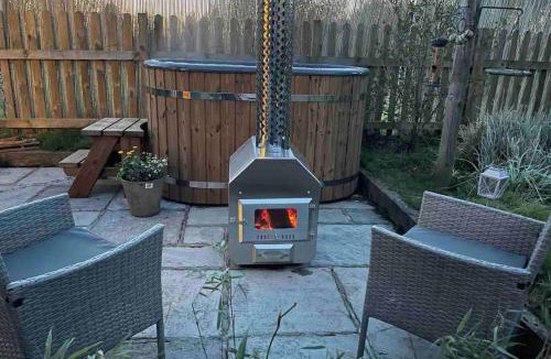Rewe House | The Beehive at Yonder Meadow