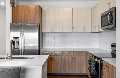 Eighth Avenue Apartment | The Bel Air Suite Penthouse The Gulch